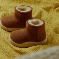Ботинки для детей 3-7 лет Угги, детские сапожки, детские угги, детские зимние сапожки Угги, зимние теплые угги, низкие сапожки для детей, обувь на 3-7 лет — изображение 7