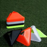 ფიშკები 40 ცალი ფეხბურთის  სამკუთხა ნაკრები კონუსი ვარჯიშისთვის სტადიონზე თამაშებისთვის / მარკერი სავარჯიშო მანევრირებისთვის avessa - Image 3